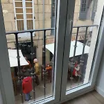 Galerias 16 Viviendas Turisticas דירה לוגו